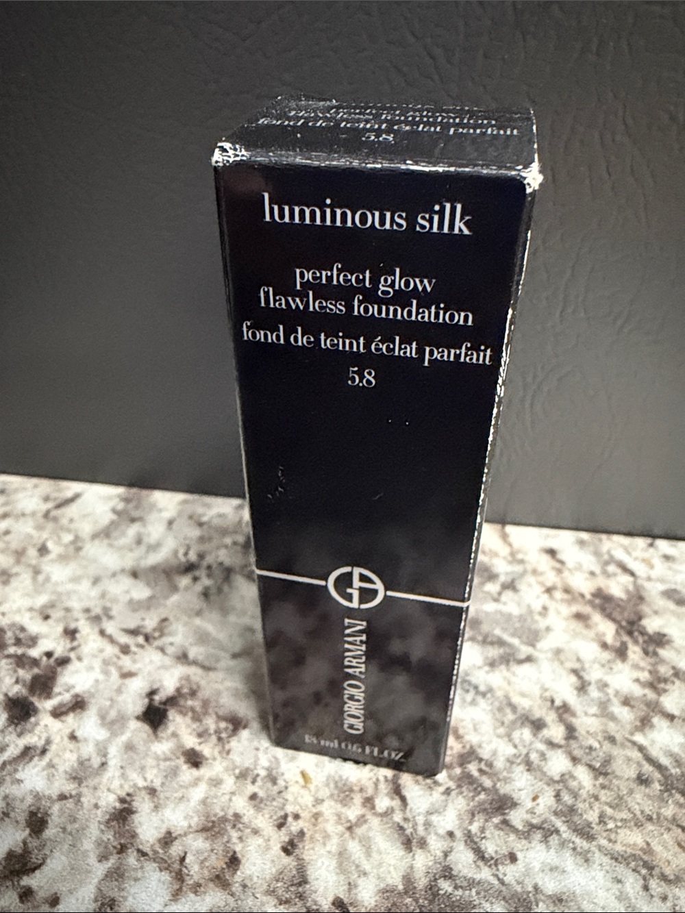Giorgio Armani Luminous Silk Foundation Box -5.8 color shade